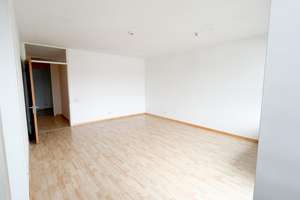 Betreutes Wohnen mit Dachterrasse: Weitblick über den Stadtwald, bezugsfertig und provisionsfrei – Rehhofstr. 142, 90482 Laufamholz, Nürnberg – Vorschaubild 2