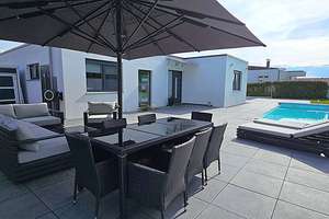 Exklusives und energieeffizientes Einfamilienhaus mit Swimmingpool und Kfz-Lackierfachbetrieb – Die vollständige Adresse der Immobilie erhältst du vom Anbieter., 72810 Gomaringen – Vorschaubild 11
