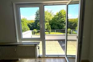 Charmante 1 Zimmer-Wohnung mit Balkon und Blick ins Grüne – Die vollständige Adresse der Immobilie erhältst du vom Anbieter., 70499 Weilimdorf (Ortsteil), Stuttgart – Vorschaubild 1
