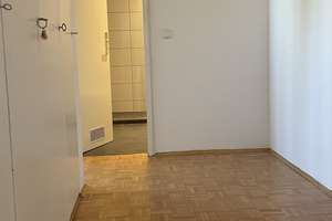 U1/ U3 am OEZ: Helle 2-Zimmer-Wohnung mit Südbalkon – Werner-Friedmann-Bogen 12, 80993 Alt-Moosach, München – Vorschaubild 9