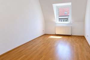 Direkt vom Eigentümer: Lichtdurchflutete Dachgeschosswohnung mit moderner Wohnküche – Daiserstraße 9, 81371 Sendlinger Feld, München – Vorschaubild 8