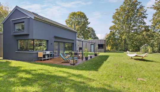 Bild von Hochwertiges Architektenhaus mit privatem Seezugang in Kleekamp