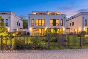 Exklusives Einfamilienhaus (6 Zi.) |  240m2 | Sehr hell | Ruhig & grün, ideal für Familien |01.08.26 – Die vollständige Adresse der Immobilie erhältst du vom Anbieter., 14089 Gatow, Berlin – Vorschaubild 24