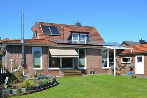 
TIPP | Aufwendig saniertes und modern erweitertes Einfamilienhaus in Varel / Obenstrohe – Die vollständige Adresse der Immobilie erhältst du vom Anbieter., 26316 Varel – Vorschaubild 2