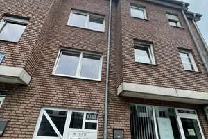 Dachgeschosswohnung mit wenig Schrägen, zentral gelegen