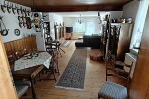 Charmantes Einfamilienhaus mit 650 m² Grundstück, Doppelgarage und freiem Blick ins Grüne – 93057 Sallern-Gallingkofen, Regensburg – Vorschaubild 6