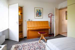Für die große Familie  - Haus mit parkähnlichem Grundstück – Die vollständige Adresse der Immobilie erhältst du vom Anbieter., 78224 Singen (Hohentwiel) – Vorschaubild 12