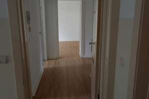 Schön geschnittene 2-Zimmer-Wohnung im Dachgeschoss – Von-Heß-Weg 4, 20535 Hamm, Hamburg – Vorschaubild 3