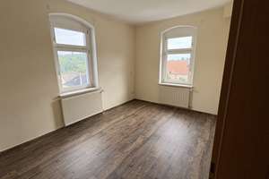 Idyllisches Mehrfamilienhaus mit hohem Renditepotenzial – ein charmanter Investitionsschatz. – Die vollständige Adresse der Immobilie erhältst du vom Anbieter., 8064 Oberplanitz, Zwickau – Vorschaubild 2