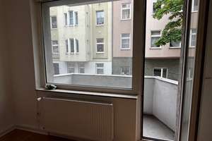 Teilsanierte 2-Zimmer-Wohnung mit 2 Balkonen und neuem Badezimmer – Apollinarisstraße 22, 40227 Oberbilk, Düsseldorf – Vorschaubild 6