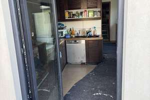Wohnen mit Haus-in-Haus-Charakter: Großzügige 4-Zimmer-Maisonette mit Balkon im Kölner Westen! – Karl-Kaulen-Str. 4, 50859 Lövenich, Köln – Vorschaubild 4