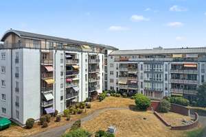 Großzügige 3-Zimmer-Dachgeschosswohnung mit großer Dachterrasse und Tiefgarage-Stellplatz in Leipzig