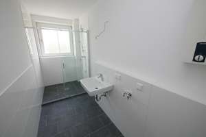 Teilrenovierte helle, geräumige 3,5-Zimmer-Wohnung mit Balkon und Aufzug - Ihr neues zu Hause Buer – Goldbergstr. 84c, 45894 Buer, Gelsenkirchen – Vorschaubild 8