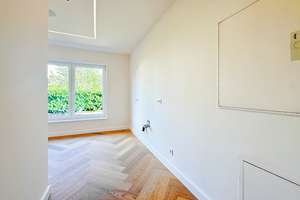 KOMPLETT MODERNISIERTE DHH, GROSSZÜGIG GESCHNITTEN - helle Räume, Aufzug, Smart-Home, Doppelgarage – Die vollständige Adresse der Immobilie erhältst du vom Anbieter., 70563 Vaihingen-Mitte, Stuttgart – Vorschaubild 10