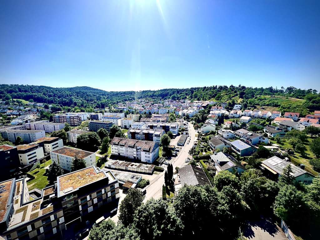 Immobilie in Winnenden - Moderne gepflegte Wohnung mit toller Aussicht - Bild 1