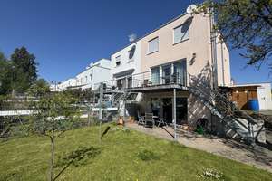 Familienfreundliches Zuhause in Stuttgart-Steckfeld - Doppelhaushälfte mit sonnigen Garten – Hans-Kächele-Straße 30, 70599 Steckfeld, Stuttgart – Vorschaubild 14