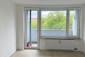 2-Zi Erstbezug nach Komplettmodernisierung provisionsfrei von privat – Rainfarnstraße 25, 80933 Lerchenau-Ost, München – Vorschaubild 15