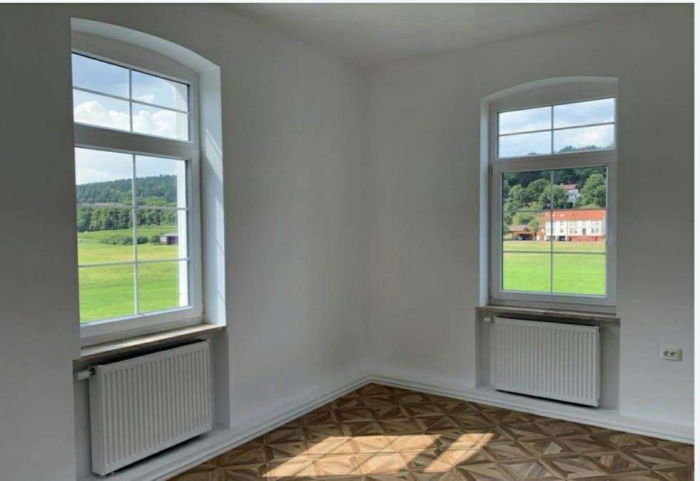 Immobilie in Bad Salzschlirf - Unikat! Herrschaftliche Villa in unverbaubarer Traumlage - Bad Salzschlirf 
  - Bild 3