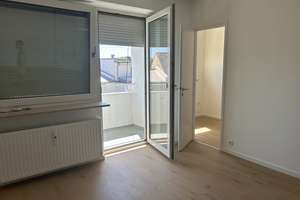 Renovierte 1-Zimmer-Altbauwohnung in Obergiesing mit großem Balkon + Garage – 81549 Balanstraße-West, München – Vorschaubild 2