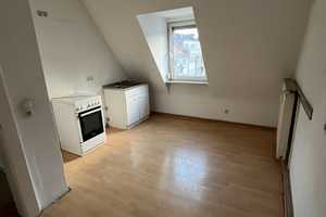 Renovierte 2-Zimmer-Wohnung – Ihr zentrales Zuhause mit Blick ins Grüne – Melanchthonstraße 17, 90443 Nürnberg – Vorschaubild 2