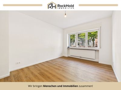 Frisch renovierte und großzügige 2-Zimmer-Wohnung - sofort bezugsfähig in zentraler Lage