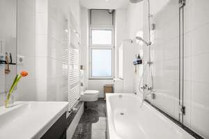 Modernes Stadtleben - 2,5-Zimmer-Wohnung nahe Savignyplatz – Die vollständige Adresse der Immobilie erhältst du vom Anbieter., 10623 Charlottenburg, Berlin – Vorschaubild 7