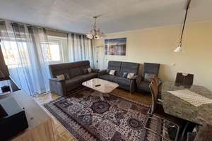 Möblierte 2-Zimmer Wohnung mit Balkon und Einbauküche in München Pasing mit Fernblick