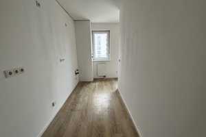 4 Zimmer mit Balkon - keine WBS Vermietung – Cecilienstraße 189, 12683 Berlin – Vorschaubild 11