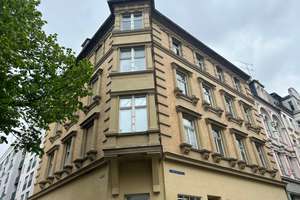 2-Zimmer Dachgeschosswohnung in bester Innenstadtlage!