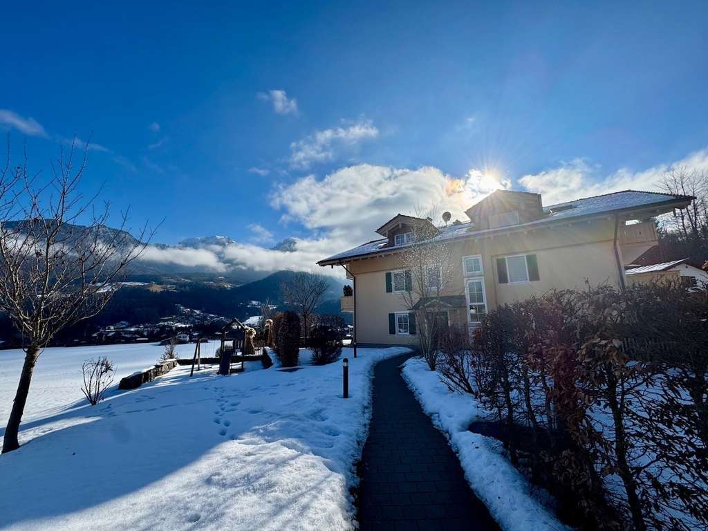 Immobilie in Schönau am Königssee - Exklusive 3,5-Zimmer-Erdgeschosswohnung mit großem Privatgarten - Bild 3