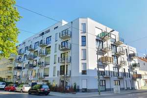 Möbliertes All-In Apartment ab 01.07. · Adlershof/WISTA · Strom & Internet – Wassermannstraße 73, 12489 Adlershof, Berlin – Vorschaubild 1