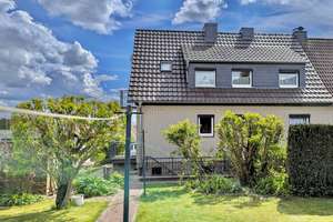 Individuelles Zweifamilienhaus mit großem Grundstück

und Garage in bester Lage von Schauenburg-El – Die vollständige Adresse der Immobilie erhältst du vom Anbieter., 34270 Schauenburg – Vorschaubild 7