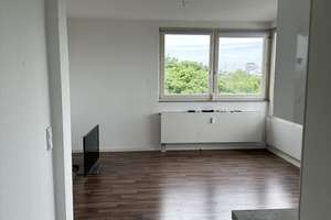 Geschmackvolle 2-Raum-Dachgeschosswohnung mit Balkon und Einbauküche in Köln – Die vollständige Adresse der Immobilie erhältst du vom Anbieter., 51063 Mülheim (Ortsteil), Köln – Vorschaubild 7