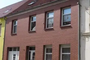 Dieses Haus hat viel zu bieten - Platz, Innenhof, Werkstatt, Dachterrasse – Walter-Block-Str. 16, 17139 Demmin (Kreis) – Vorschaubild 1