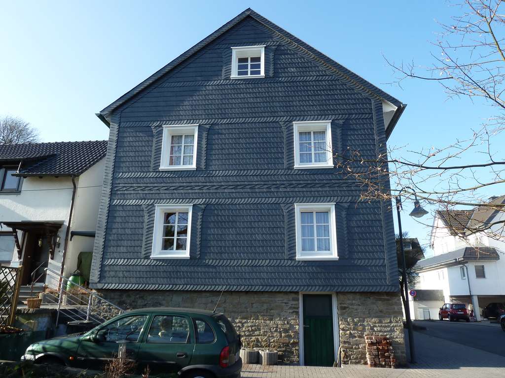 Immobilie in Nümbrecht - Schnuckeliges Häuschen im Zentrum von Nümbrecht - Lebensqualität und Schönheit - Bild 0