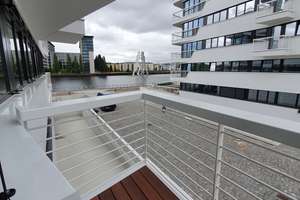 2 ZIMMER Luxus Wohnung - EBK - Wasserblick - Balkone- 1600€ Warm - 1-3 Years contract – Stralauer allee 14, 10245 Friedrichshain, Berlin – Vorschaubild 20