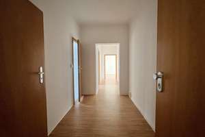 Gemütliche 3-Raumwohnung in grüner und gut angebundener Lage – Carl-Bobach-Straße 14, 9120 Helbersdorf, Chemnitz – Vorschaubild 9
