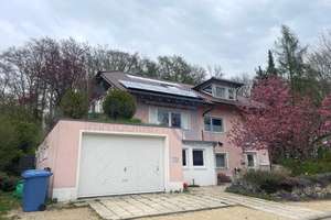 Vielseitiges Mehrfamilienhaus in hervorragender Wohnlage – Die vollständige Adresse der Immobilie erhältst du vom Anbieter., 78597 Irndorf – Vorschaubild 1