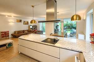 TOWNHOUSE MIT GARTEN: Exklusive Maisonettewohnung am Henninger Turm in Frankfurt – 60599 Sachsenhausen-Süd, Frankfurt am Main – Vorschaubild 6