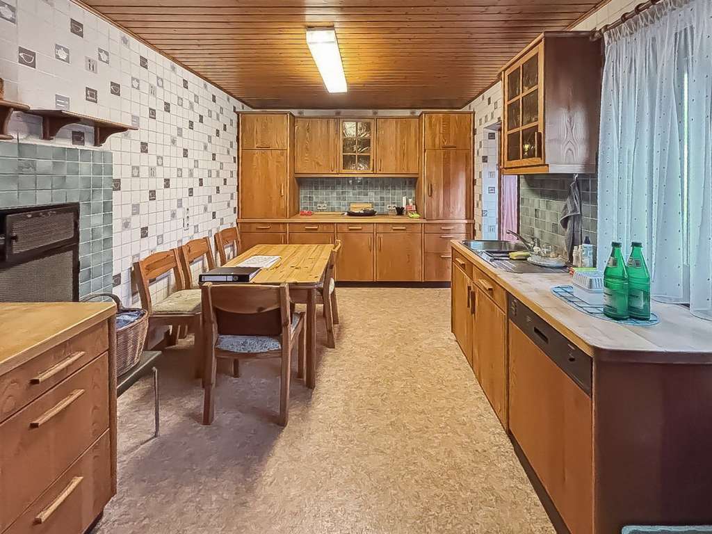 Immobilie in Eutin - Modernisierungsbedürftige Doppelhaushälfte in zentrumsnaher Lage von Eutin - Bild 4