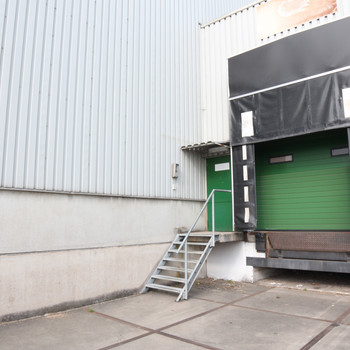 Hochregallager in Hülsdonk | Rampenandienung | mit Büroetage | RUHR REAL