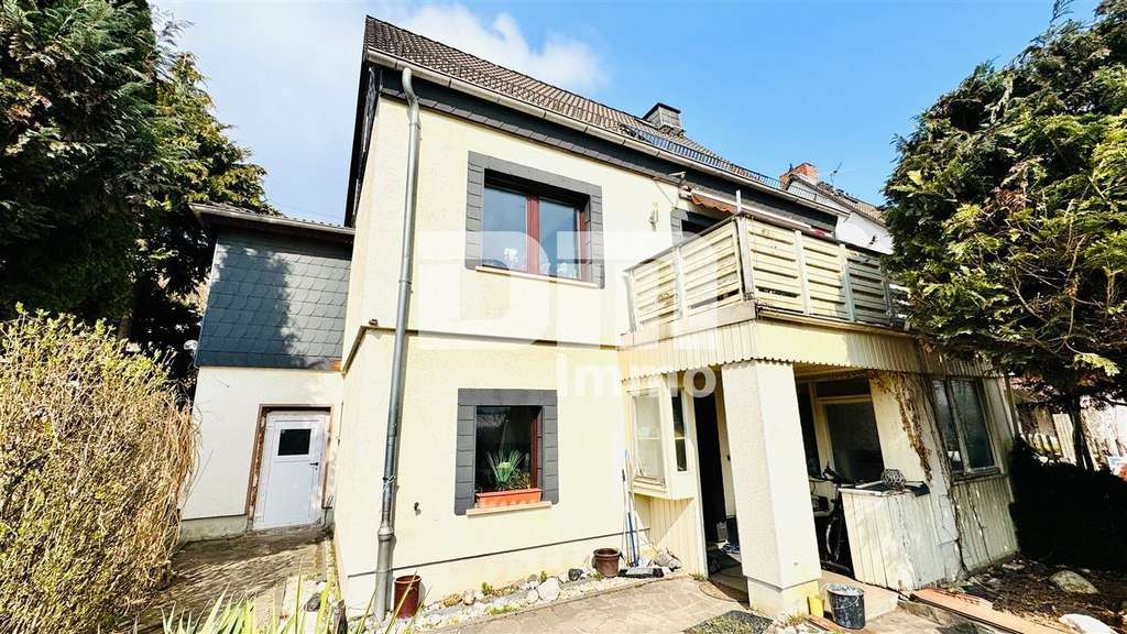 Immobilie in Neuengönna - Gepflegtes Raumwunder in idyllischer Lage - Modernisiertes Einfamilienhaus Garagen / Garten - Bild 3