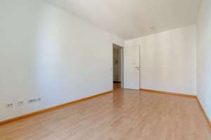 SOFORT BEZUGSFREIE helle 2-Zimmer-Wohnung mit Balkon - ideal zur Eigennutzung oder zur Kapitalanlage – Die vollständige Adresse der Immobilie erhältst du vom Anbieter., 79108 Zähringen, Freiburg im Breisgau – Vorschaubild 6