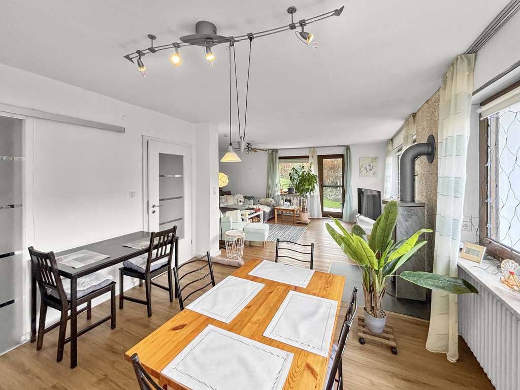 Immobilie in Leinach - Platz für zwei Generationen! - Bild 3