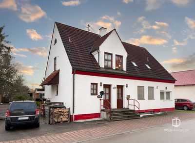 Vielseitig nutzbares Zweifamilienhaus in guter Lage