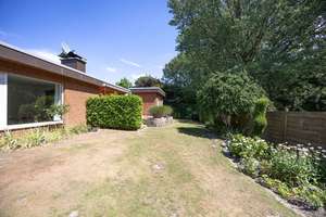 Die Natur direkt nebenan – großzügiger Bungalow in Münster-Hiltrup mit Kamin und Sauna – 48165 Hiltrup-Ost, Münster – Vorschaubild 6