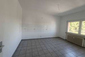 Modernisierte 3-Zimmer-Wohnung mit Wintergarten und Wannenbad in Köln-Mülheim – Frankfurter Straße 43, 51065 Mülheim (Ortsteil), Köln – Vorschaubild 2