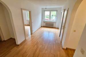 Seltene Gartenwohnung mit Hausgefühl: 4,5 Zimmer, Terrasse, Hobbyraum und Garage – Klagenfurter Str. 12, 81669 Ramersdorf, München – Vorschaubild 5