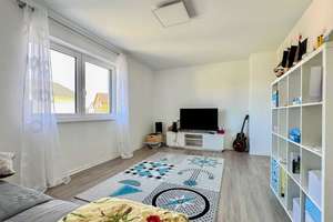 Modernes Wohlfühlhaus mit traumhaftem Garten und großzügiger Terrasse in ruhiger Lage – Die vollständige Adresse der Immobilie erhältst du vom Anbieter., 93107 Thalmassing – Vorschaubild 8