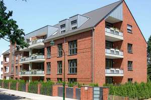 Großzügige 4-Raum-Dachgeschosswohnung mit Süd-West-Ausrichtung – Steubenstraße 11, 40599 Reisholz, Düsseldorf – Vorschaubild 2